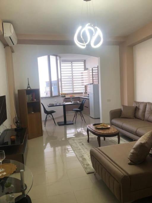 Cozy 1-Bedroom Flat, Beachside Дуррес Экстерьер фото
